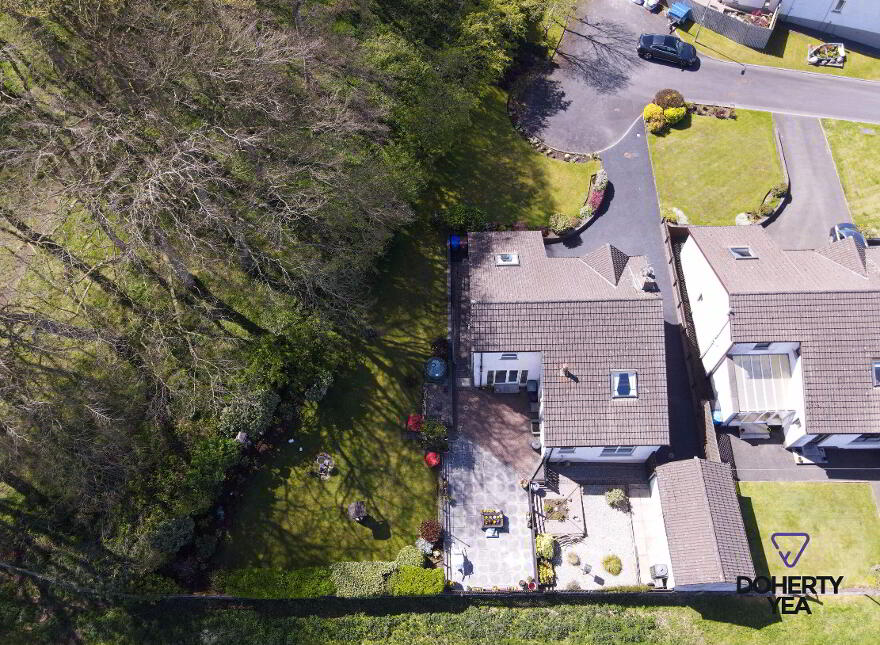 6 Churchlands Grove, Ballycarry, Carrickfergus, BT38 9BG