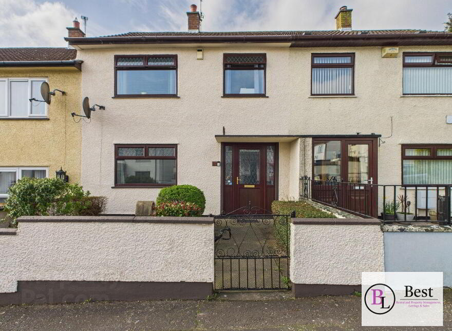 54 Pinewood Avenue, Carrickfergus, BT38 8EW photo