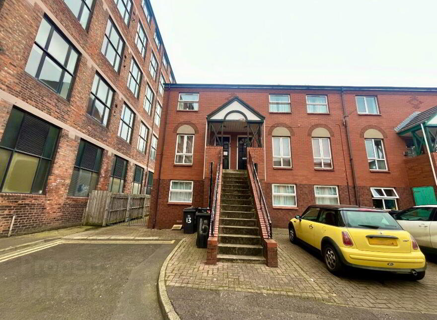 15 Ashburne Place, Dublin Road, Belfast, BT7 1SE photo