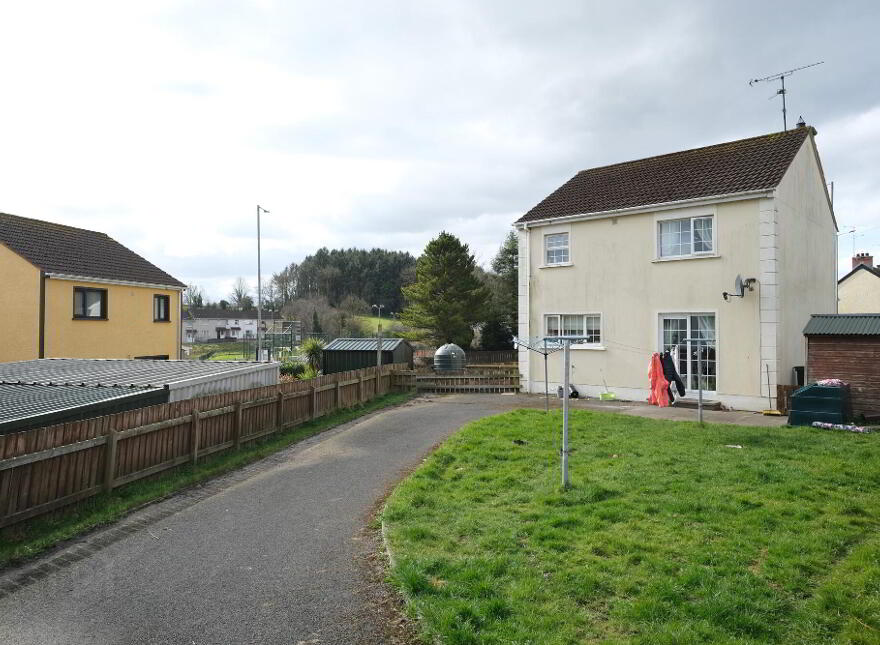 1 Mill Hill Road, Newtownbutler, BT92 8GN