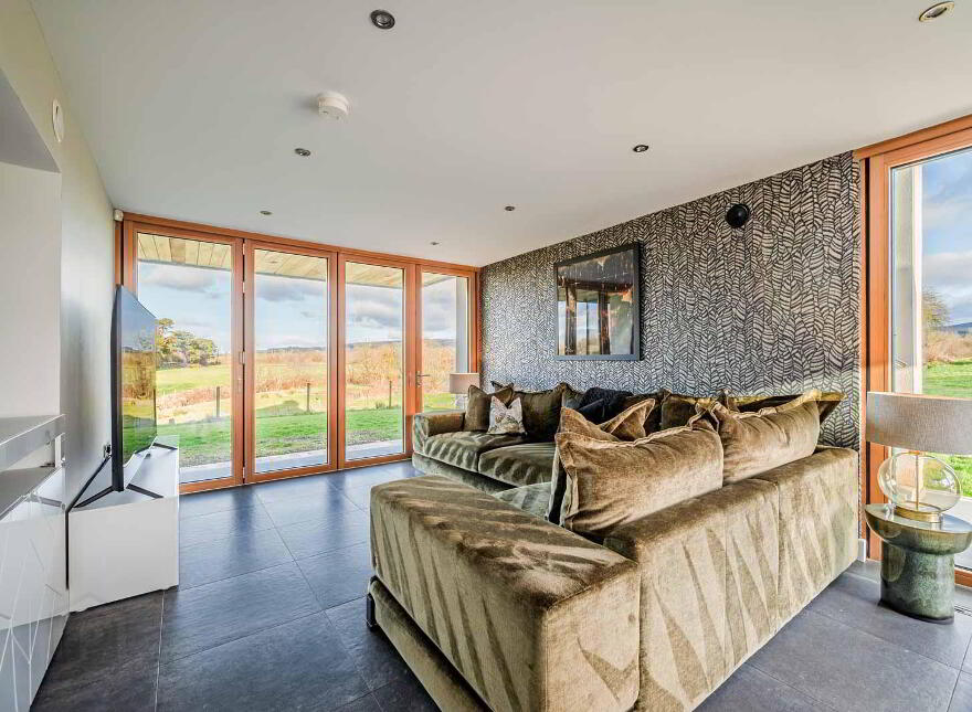 Carnaughliss House, 23 Carn Road, Off Seven Mile Straight, Crumlin, BT29 4UQ