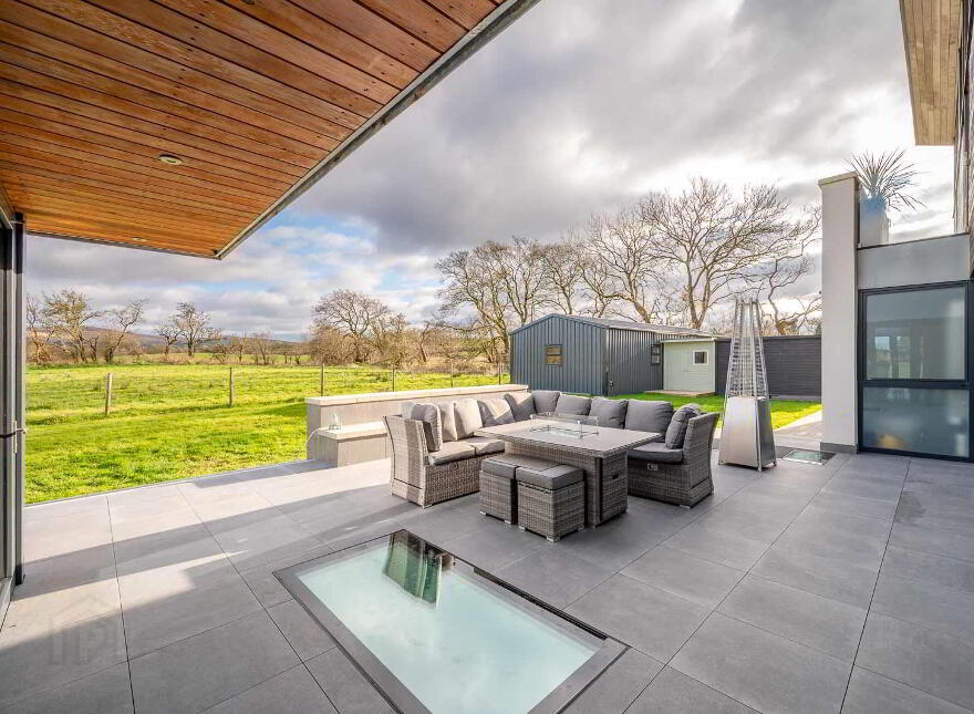 Carnaughliss House, 23 Carn Road, Off Seven Mile Straight, Crumlin, BT29 4UQ