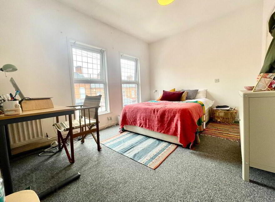 55 Sandhurst Gardens, Belfast, BT9 5AX