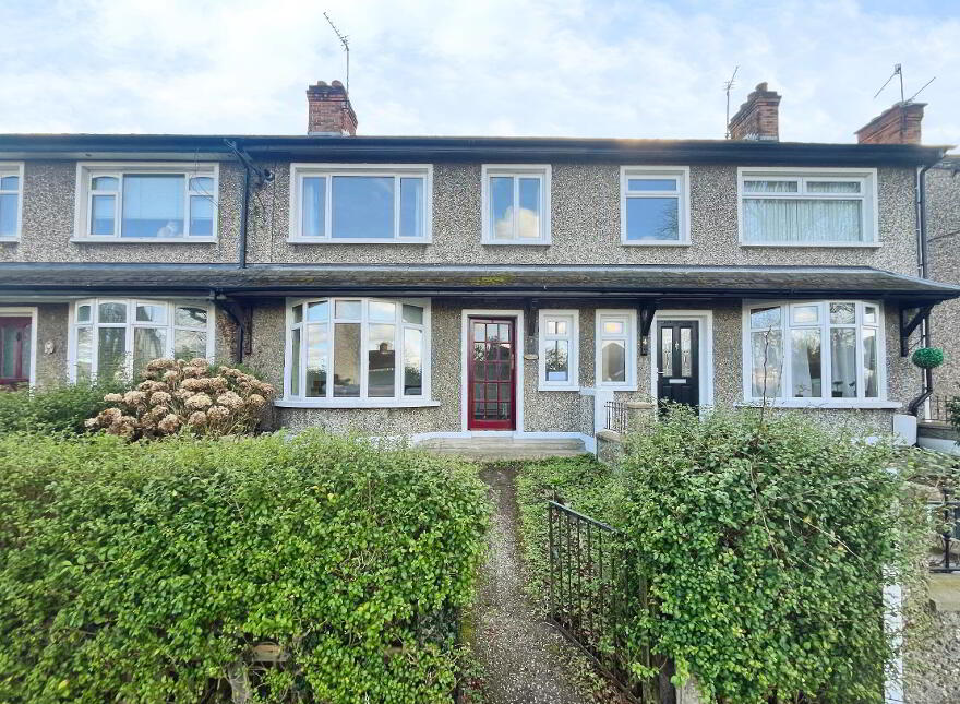 3 Belvoir Crescent, Lisburn, BT28 1UA photo