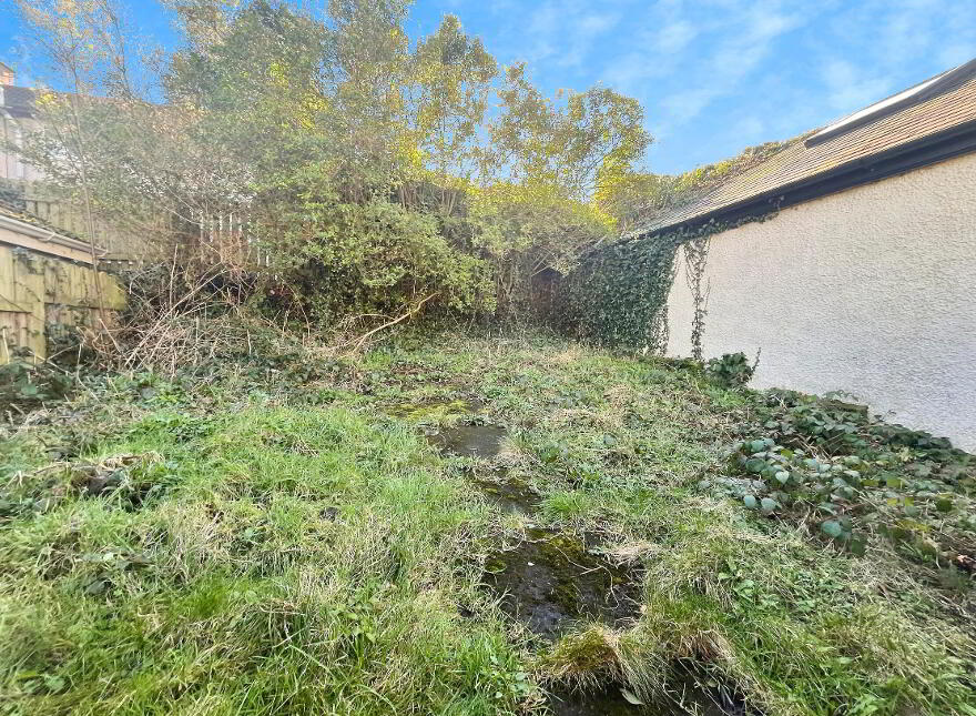 3 Belvoir Crescent, Lisburn, BT28 1UA