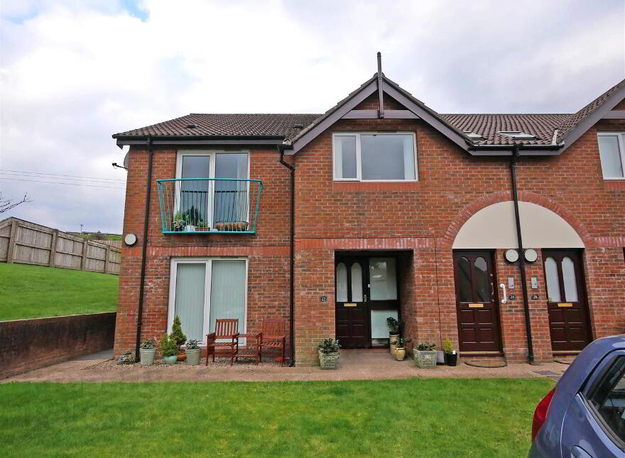 28 Queensfort Court, Saintfield Road, Carryduff, Belfast, BT8 8NF photo