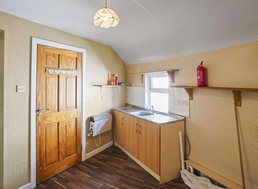 Main Street, Kingscourt, A82DD79