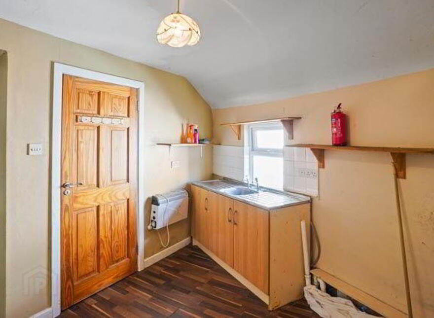 Main Street, Kingscourt, A82DD79