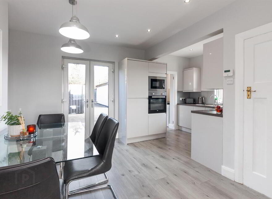 131 Ballyrobert Road, Ballyclare, BT39 9RT