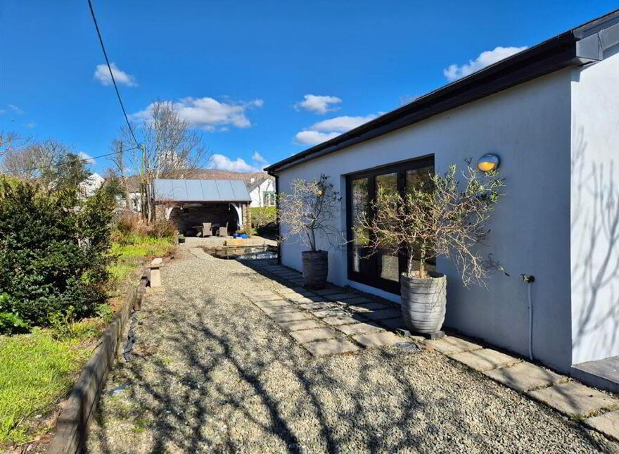 Colla Road, Schull, West, P81WV60