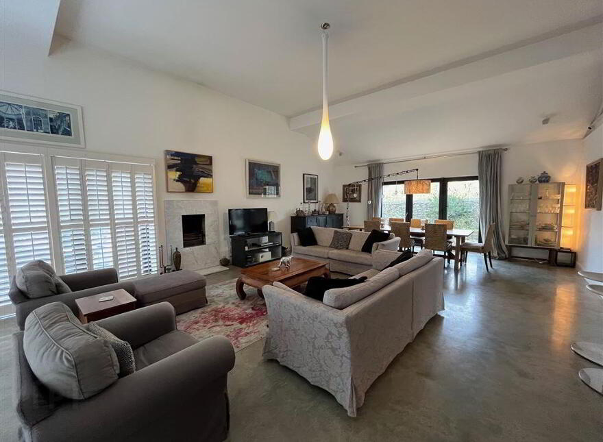 Colla Road, Schull, West, P81WV60