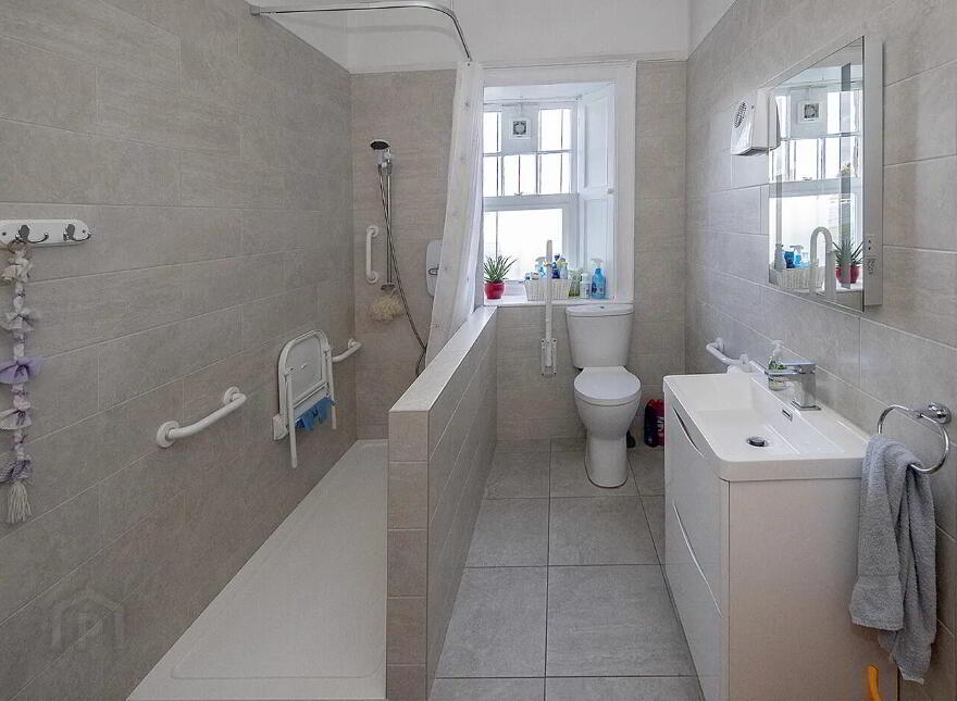 16 O'Connell St, Dungarvan, X35W215