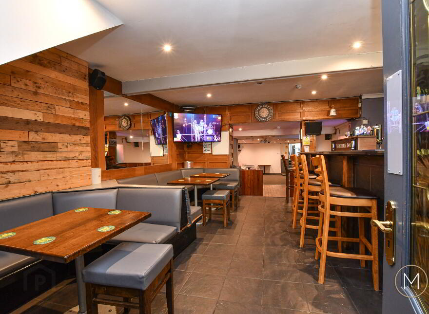 The Steeple Inn, 11 High Street, Antrim, BT41 4AX