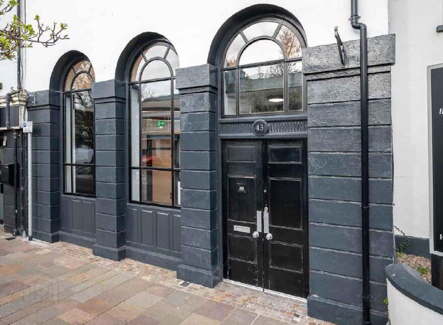 43 High Street, Holywood, BT18 9AB