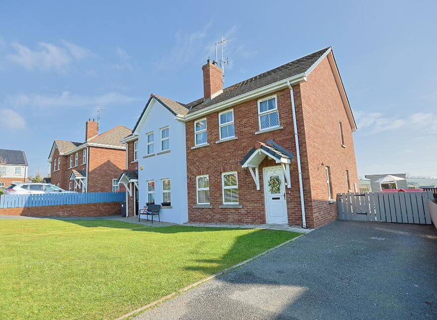 52 Annahugh Hill, Loughgall, Armagh, BT61 8DD photo