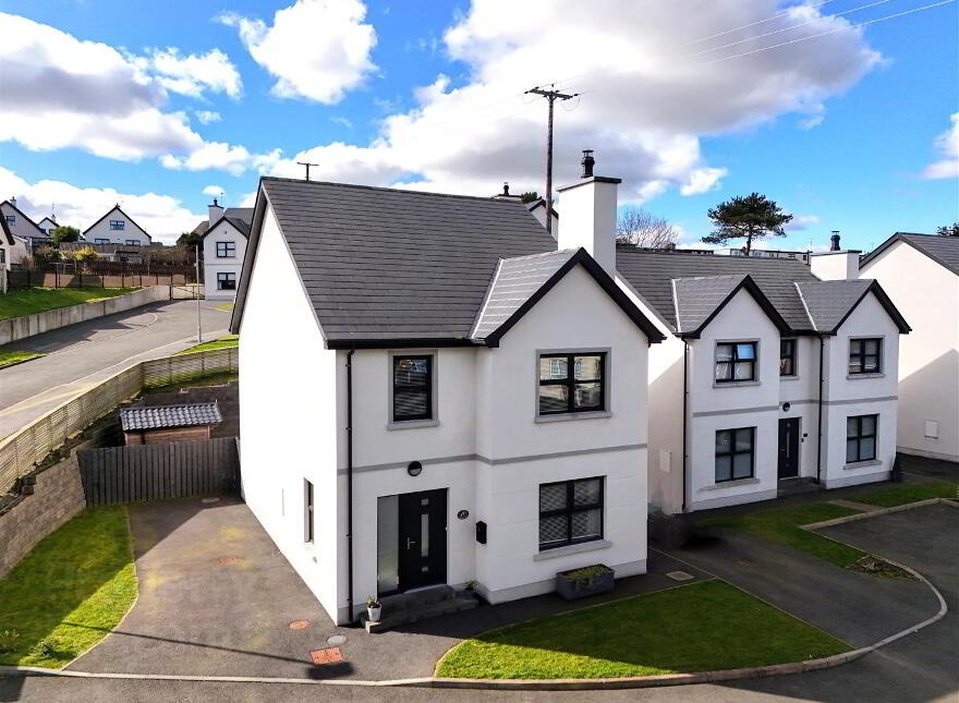 10 Dundrinne Close, Castlewellan, BT31 9FA photo