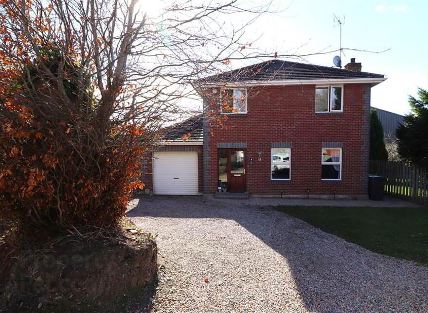 2 Rose Meadows, Causeway End Road, Lisburn, BT28 2FB photo