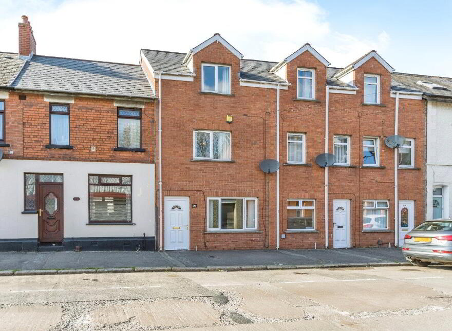 139 Donegall Avenue, Belfast, BT12 6LT photo