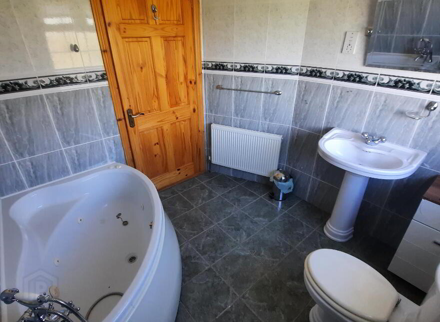 Rathmore House, Rathmore, Coolaney, Sligo, F56AW66