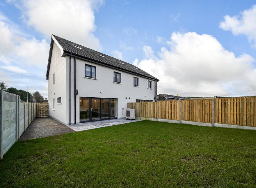 4 Bed Semi-Detached, Westpoint, Donegal Town, F94E5RC