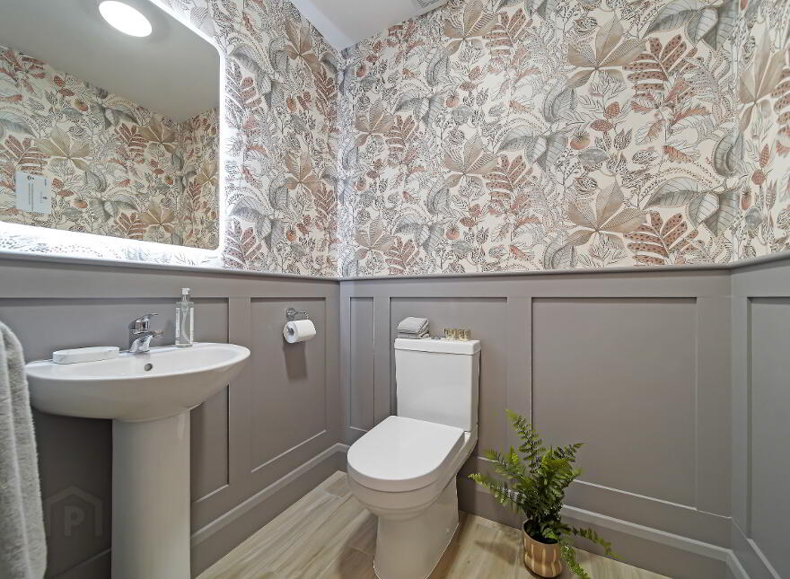 4 Bed Semi-Detached, Westpoint, Donegal Town, F94E5RC