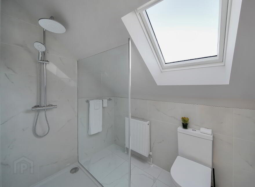 4 Bed Semi-Detached, Westpoint, Donegal Town, F94E5RC