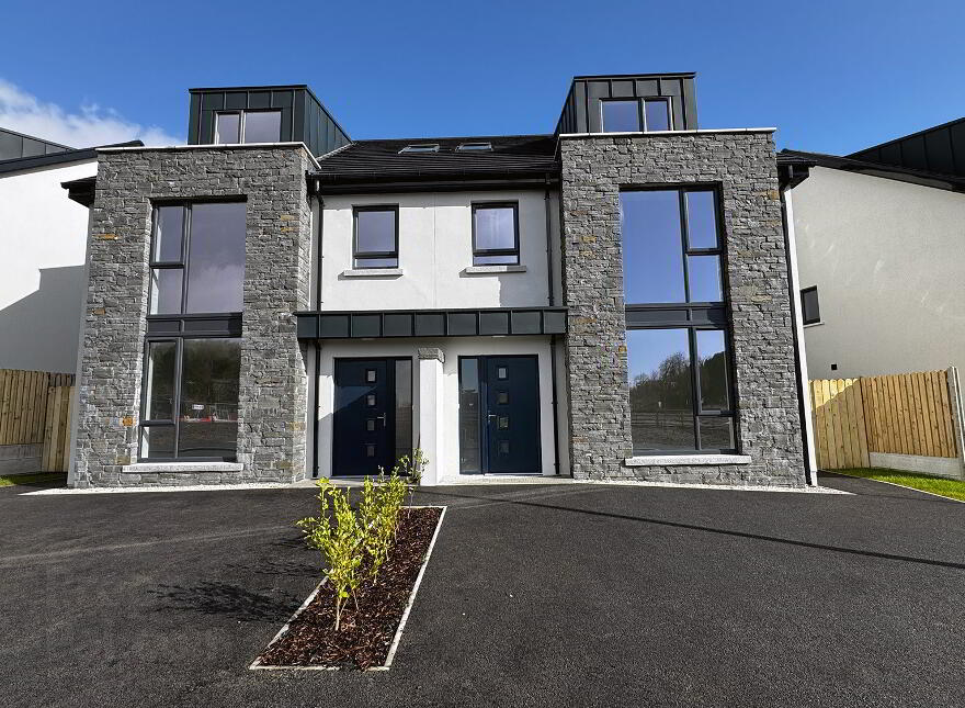 4 Bed Semi-Detached, Westpoint, Donegal Town, F94E5RC photo