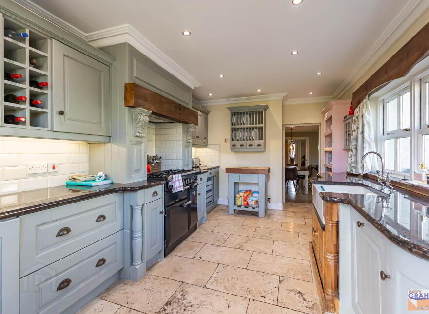 20 Antrim Road, Lisburn, BT28 3DH