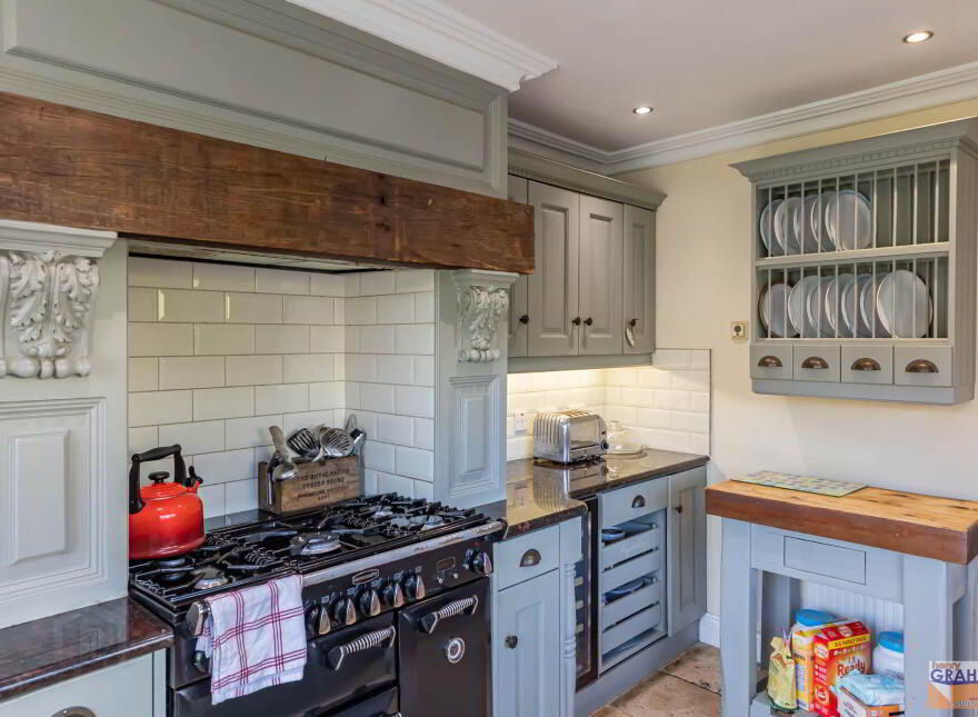 20 Antrim Road, Lisburn, BT28 3DH