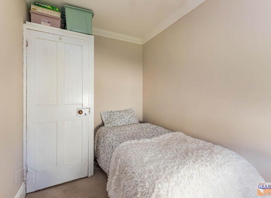 20 Antrim Road, Lisburn, BT28 3DH