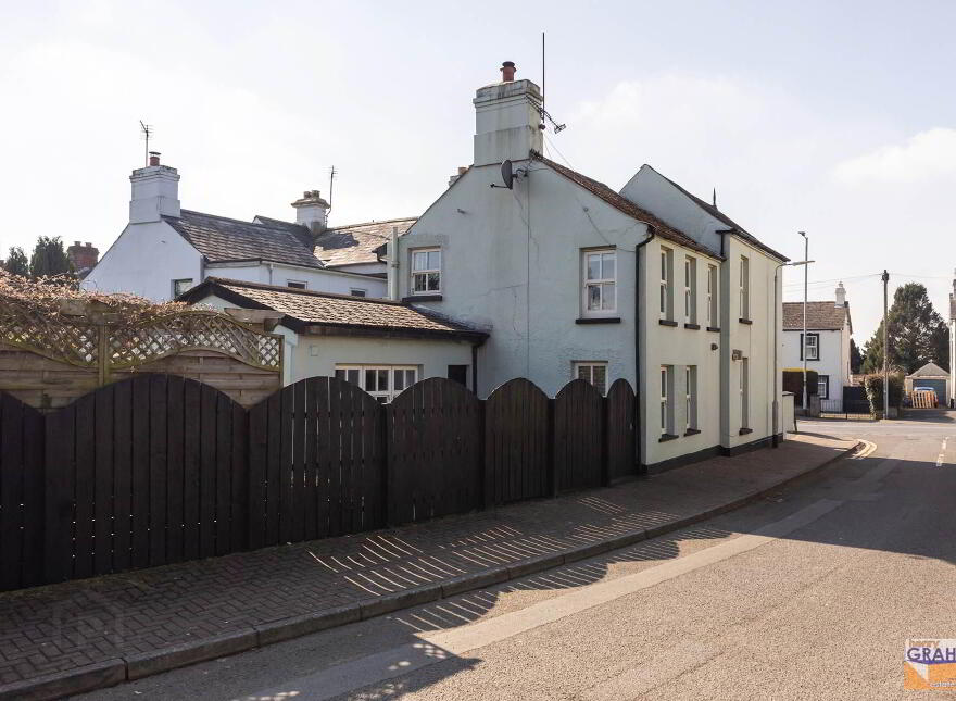 20 Antrim Road, Lisburn, BT28 3DH