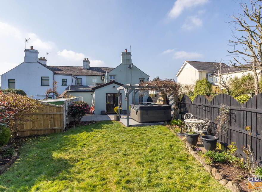 20 Antrim Road, Lisburn, BT28 3DH