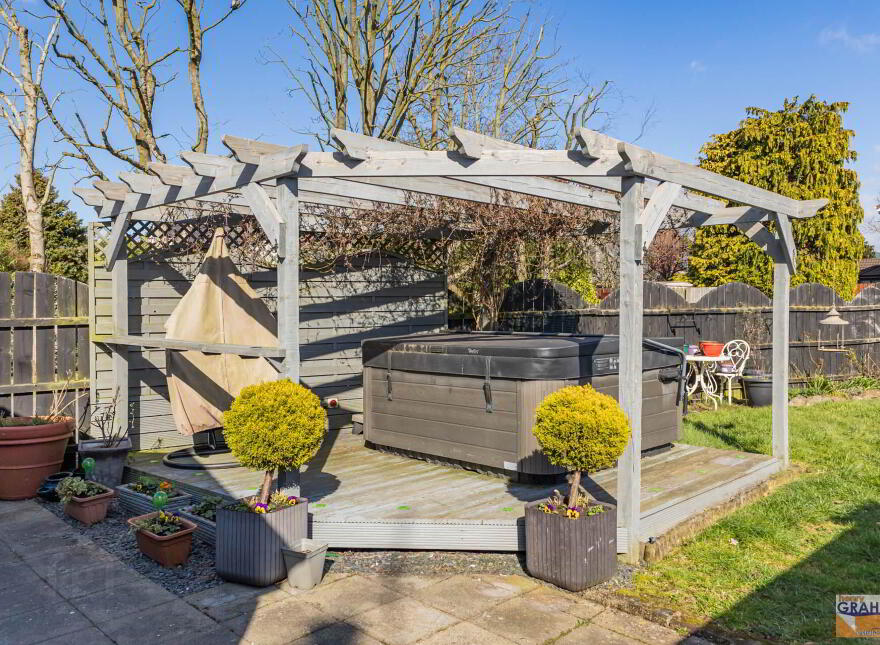 20 Antrim Road, Lisburn, BT28 3DH