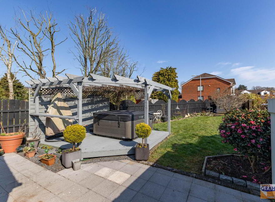 20 Antrim Road, Lisburn, BT28 3DH