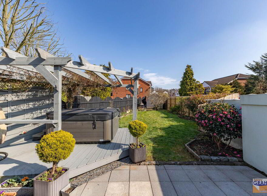 20 Antrim Road, Lisburn, BT28 3DH