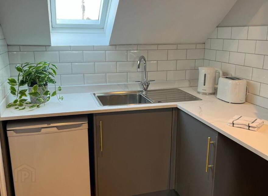 63B Albert Road, Room 4, Shared Accomodation, Carrickfergus, BT38 8AD