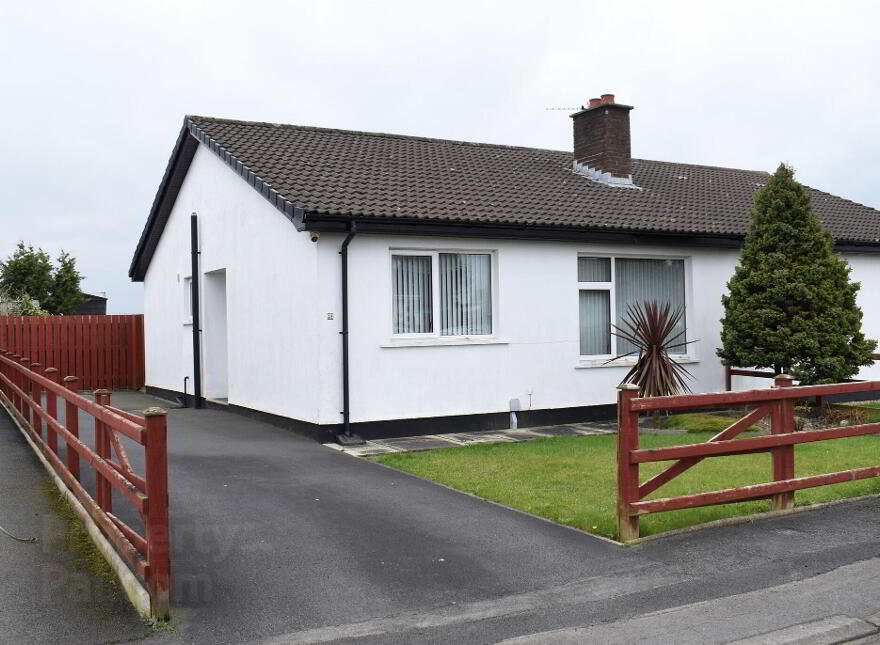 29 The Meadows, Maghaberry, BT67 0JY photo