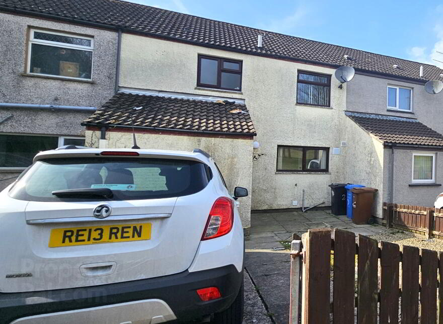 2 Devon Close, Antrim, BT41 2SD photo