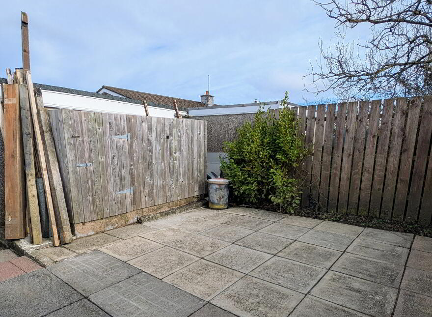4 Meadowvale, Portrush, BT56 8LY