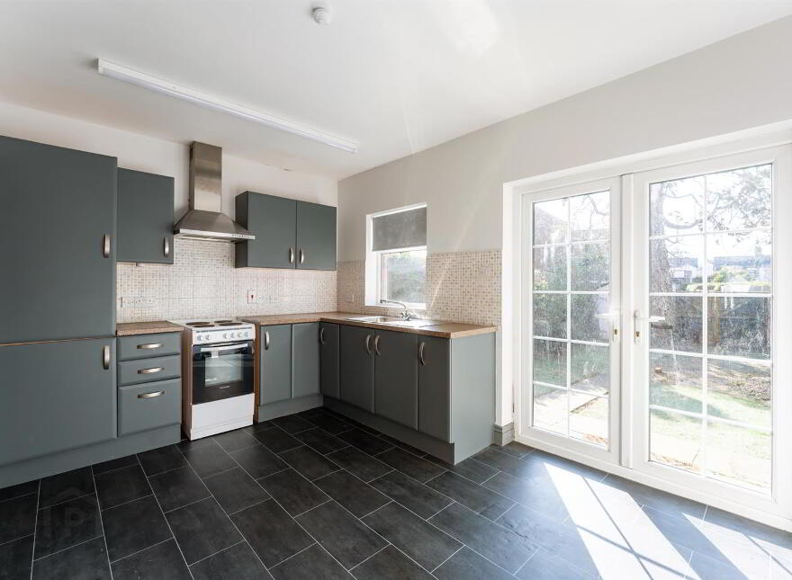 6 Summerhill Parade, Belfast, BT5 7HF