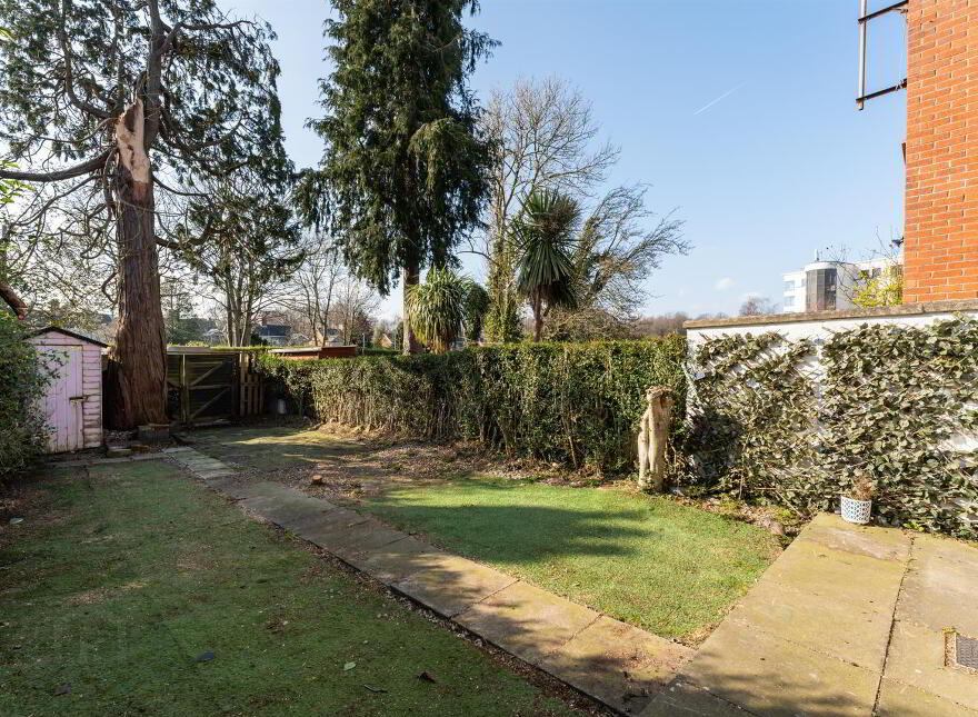6 Summerhill Parade, Belfast, BT5 7HF