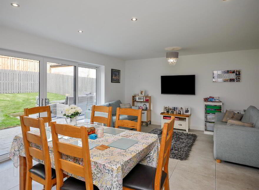 11 Baronsgrange Close, Comber Road, Carryduff, Belfast, BT8 8GH