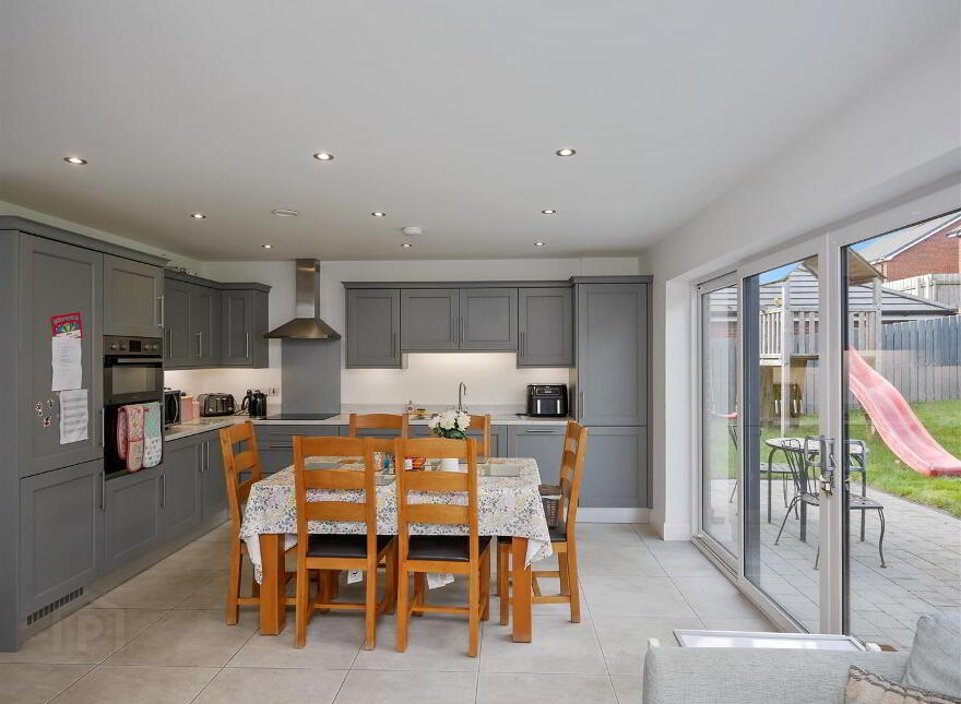 11 Baronsgrange Close, Comber Road, Carryduff, Belfast, BT8 8GH