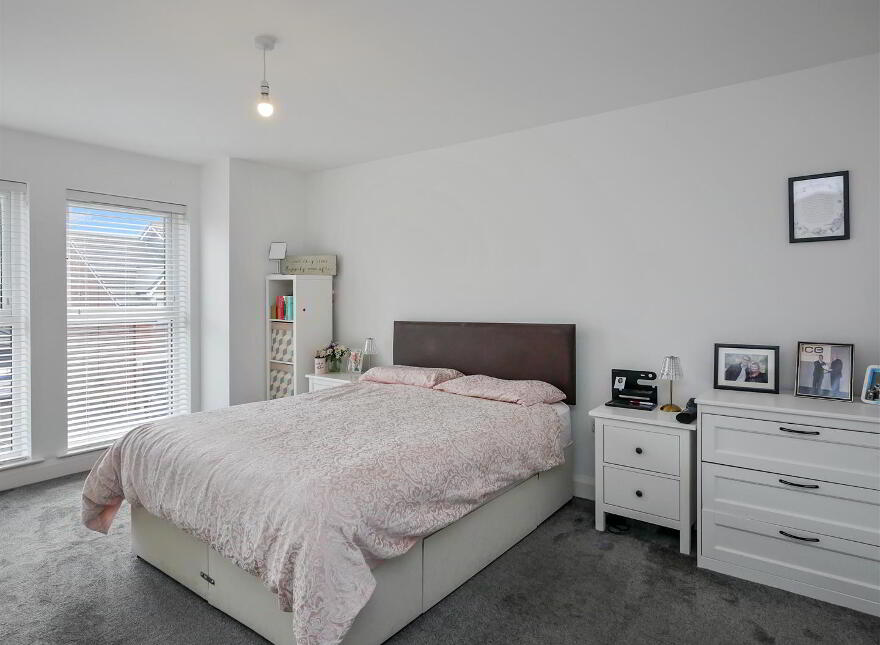 11 Baronsgrange Close, Comber Road, Carryduff, Belfast, BT8 8GH