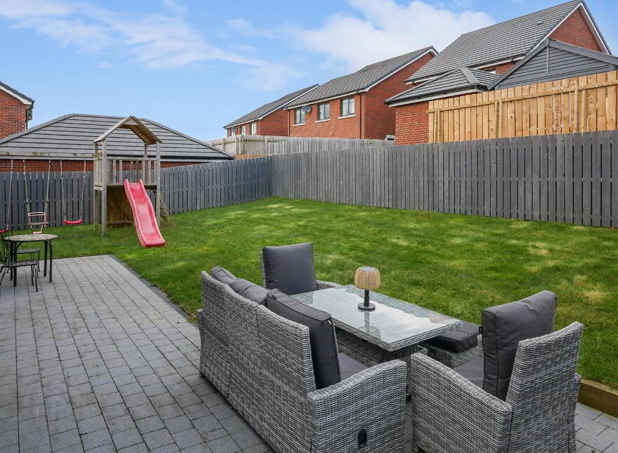 11 Baronsgrange Close, Comber Road, Carryduff, Belfast, BT8 8GH