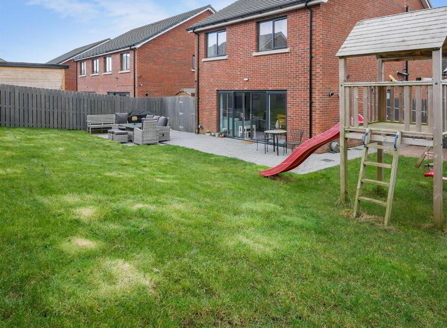 11 Baronsgrange Close, Comber Road, Carryduff, Belfast, BT8 8GH