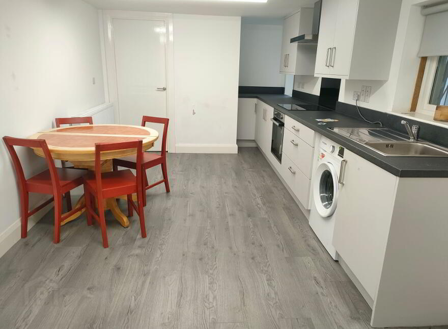 16 Wolseley Street, University Street, Belfast, BT7 1LG