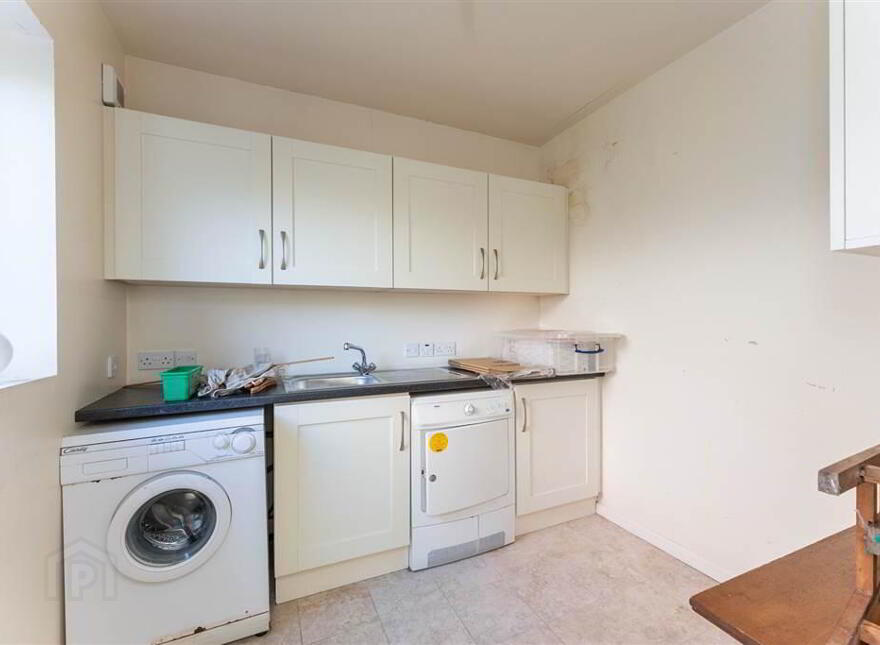 4 Killard Avenue, Downpatrick, BT30 6LA