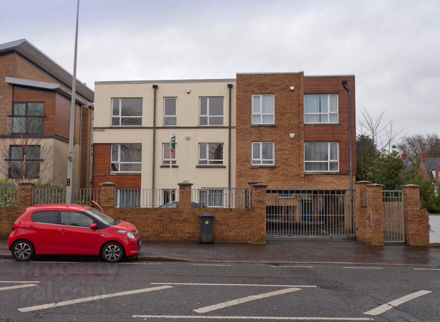 APT 10a, 218 Belmont Road, Belfast, BT4 2AT photo