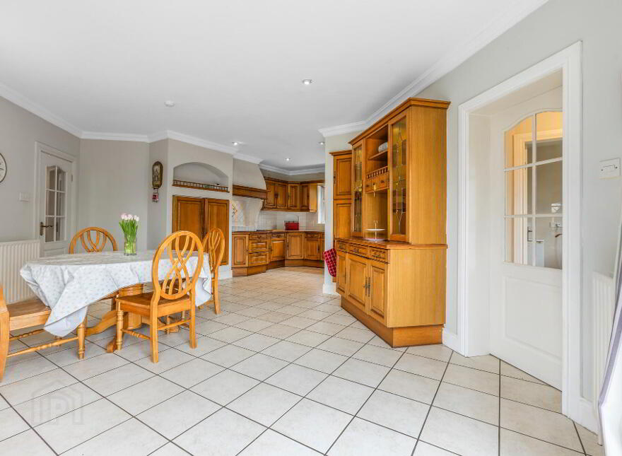 6 Lodge Manor, Coleraine, BT52 1JX